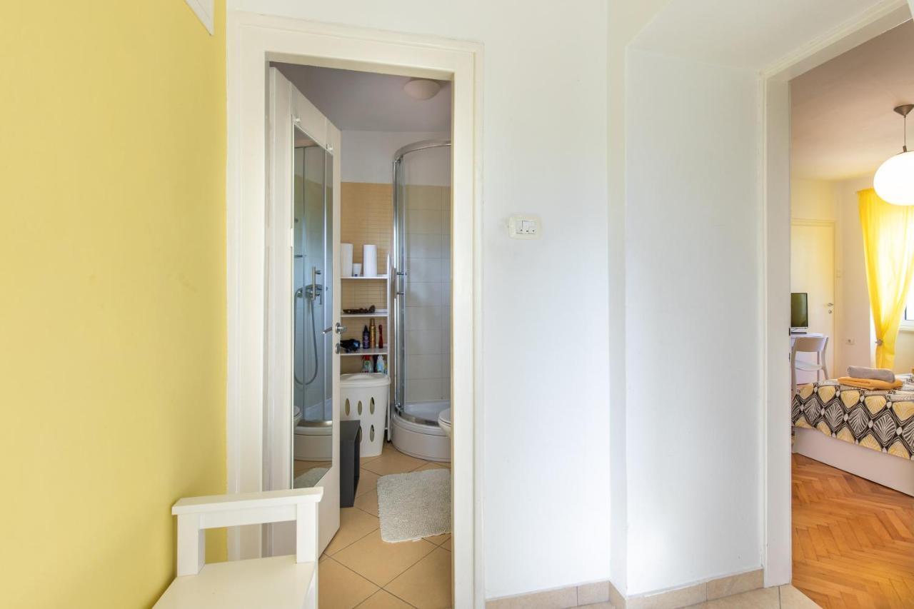 Apartment Portapisana Just 50M From The Beach Krk Town Εξωτερικό φωτογραφία