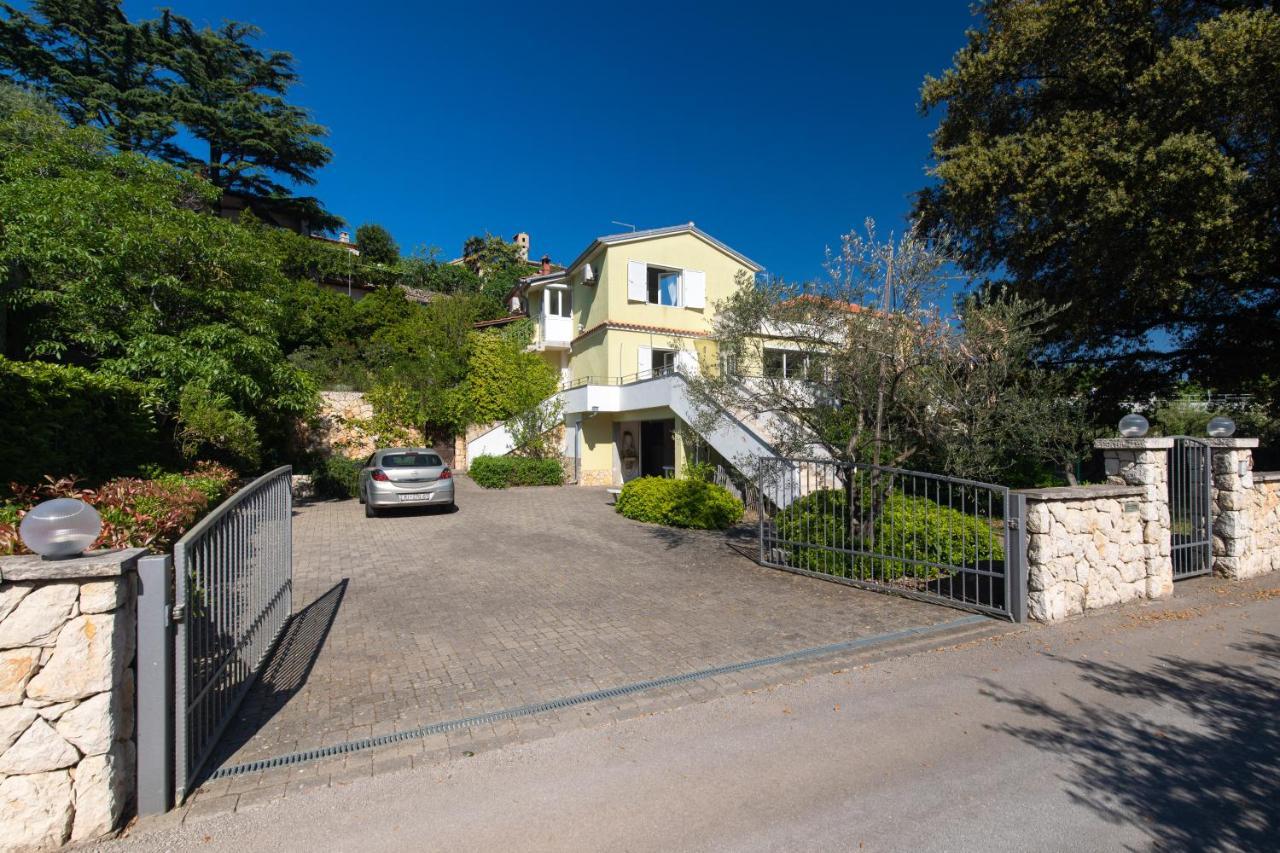 Apartment Portapisana Just 50M From The Beach Krk Town Εξωτερικό φωτογραφία